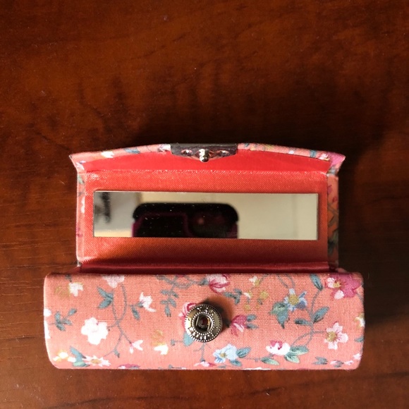 Floral lipstick case - Picture 2 of 4